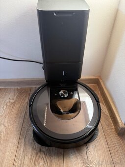 IRobot Roomba i7+ - 3