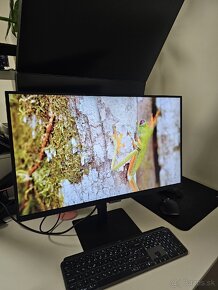 Samsung 27' 4k Monitor (LS27A800U) - 3