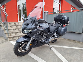 Yamaha FJR 1300 - 3