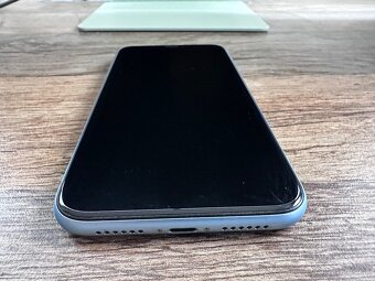 iphone xr - modrý - top stav - 3