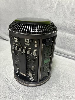 apple mac pro 6.1 2013, 64/250gb, 10x 2.8ghz - 3