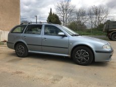 Škoda Octavia Kombi 1.9tdi 74kw 4x4 Xenony - 3