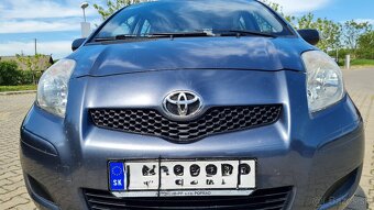 Toyota Yaris 1.3 - 3