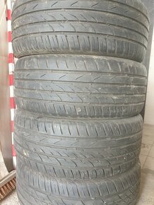 225/55 R17 - 3