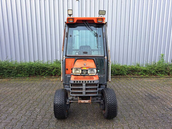 Traktor Kubota B2400 - 3