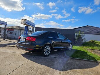 Volkswagen Jetta 2 tdi 103 kw - 3