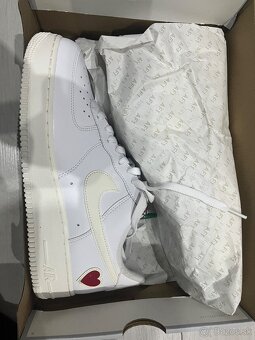 Nike Air Force 1 Low Valentine's Day (2021) - 3