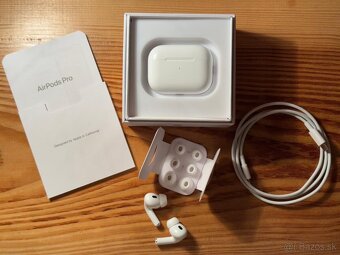 Apple AirPods Pro 2 - 3