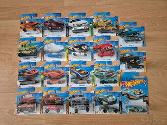 Hotwheels autíčka mix 1 - 3