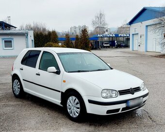 Predám VW Golf 4 - 3