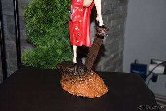 Figurka Resident Evil: Ada Wong - 3