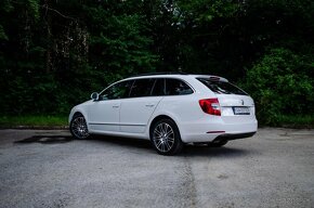 Škoda Superb Combi 2.0 TDI CR Ambition DSG - 3