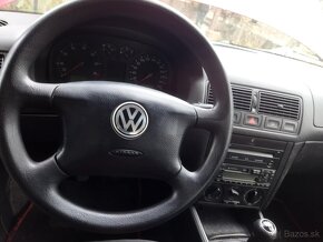 VOLKSWAGEN GOLF 4 1,6 77kw - 3