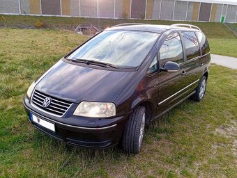 Predam vw sharan 1.9TD 85kw 4x4 rok 2004 6miestne - 3