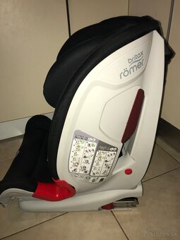 Britax Römer Advansafix III SICT - 3