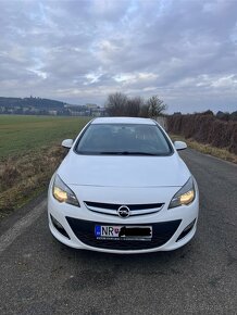 OPEL Astra J 2013 74kw 146000 100hp hatchback - 3