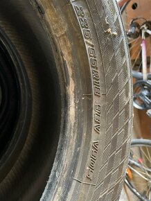 Yokohama 225/55R18 zimne - 3