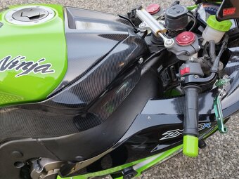 Predám Kawasaki zx10r ninja - 3