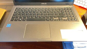 Asus P1511C - 3