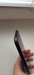 iPhone XR Black 128GB - 3