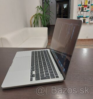 MacBook Pro 13-inch 2020 - 3