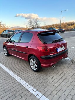 Predám Peugeot 206 1.1 Benzín - 3