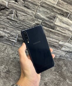 Samsung Galaxy A7 64GB  uplne novy - 3