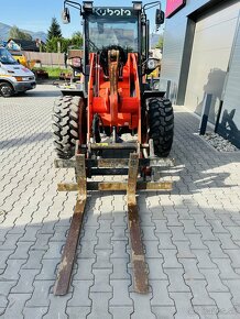 Kolový nakladač Kubota R065 HW - 3