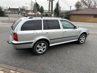 Skoda Octavia Combi 4x4 1.9Tdi 74kw - 3