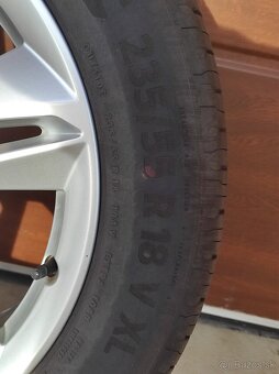 Predám sadu kolies r18 s letnými pneu Continental 235/55 R18 - 3