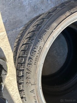 Zimne  pneu 225/40 r18 - 3