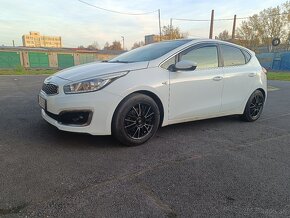 Kia Ceed 1,4i,5dv.,r.2017,200...km - 3