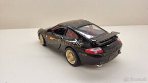 1:18 PORSCHE 911 SUPER CUP - 3