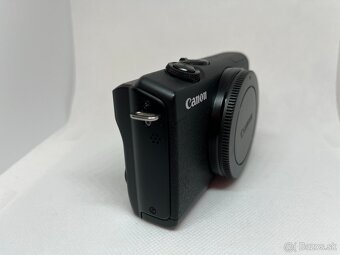 Canon EOS M200 - 3