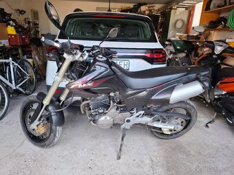 Honda FMX 650 SUPERMOTO - 3