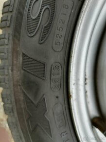 Zimné 185/60 R15 na diskoch 5x100 - 3