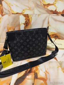 Louis Vuitton Shoulder Bag Taška - 3