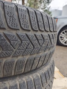 Pirelli 225/45 R18 M+S - 3