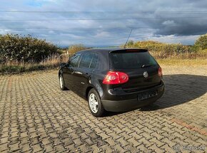 Vw golf 5 1.4 benzín 59kw United - 3