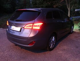 Hyundai i30 CW, model r. 2015, šedá met., ťažné - TOP PONUKA - 3