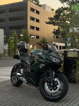 Kawasaki ninja 650 - 3