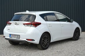 Toyota Auris 1.60 D, kamera, sezónne prezutie - 3