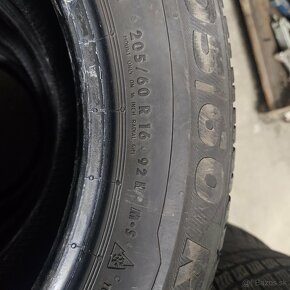 205/60 r16 Semperit - 3