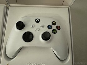 Ovládač Xbox Series S / X - 3