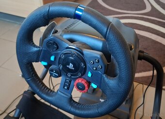 Logitech G29 Driving Force - 3