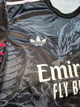 Real Madrid red dragon jersey - 3