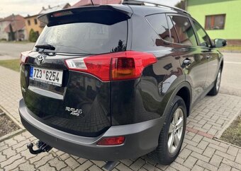 Toyota Rav4 2,0 I 112KW AT. 4X4 TAŽNÉ benzín automat 112 kw - 3