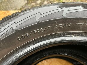 225/60 R17 zimné GoodYear 6mm - 3