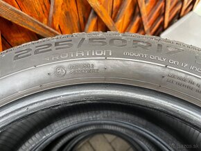 Zimne pneumatiky NOKIAN 225/50 R17 98V - 3