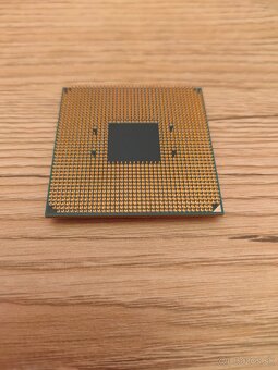 AMD Ryzen 5 2600 - 3